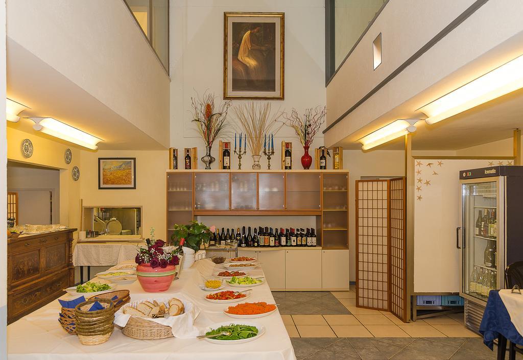 Hotel Le Ginestre Lido di Camaiore Exterior photo